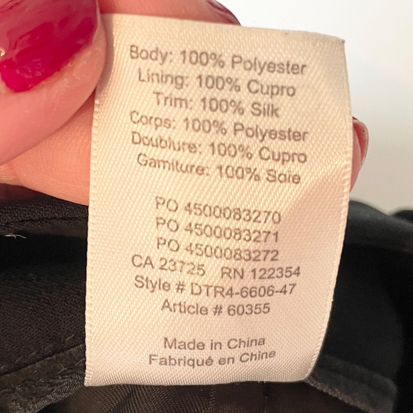 Aritzia Wilfred Carrot Pants Crop Ankle Business casual Pockets Black Sz 2 - Picture 13 of 13